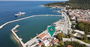 Investment with garage, with storage in Thassos, Greece