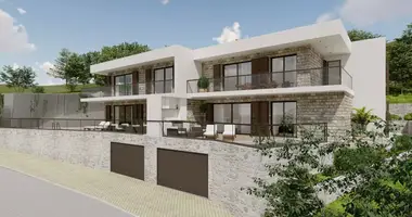 Townhouse 4 bedrooms with balcony, with air conditioning, with sea view in Budva, Montenegro