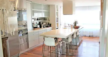4 bedroom apartment in Strovolos, Cyprus