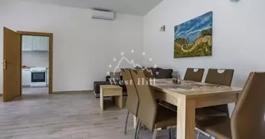 Haus 8 Zimmer in Kostanjica, Montenegro