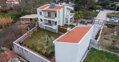 5 bedroom house in Burtaisi, Montenegro