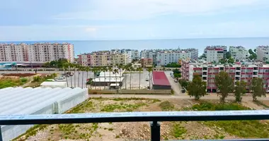 2 bedroom apartment in Mezitli, Turkey