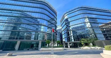 Office 399 m² in Dubai, United Arab Emirates