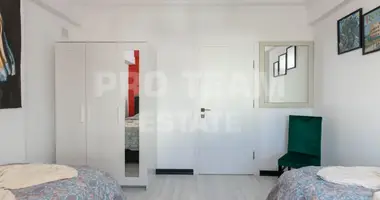 3 bedroom apartment in Muratpasa, Turkey