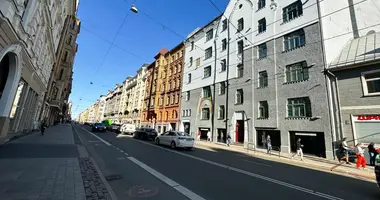 Tienda 114 m² en Riga, Letonia