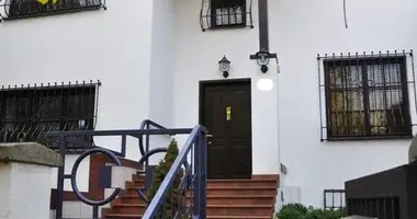 Casa en Varsovia, Polonia