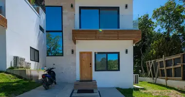 2 bedroom house in West Bay, Honduras