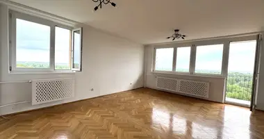 Квартира 3 комнаты в Варшава, Польша