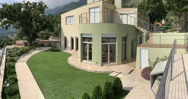 3 bedroom house in Sutomore, Montenegro