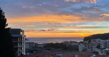 Wohnung 4 zimmer in Petrovac, Montenegro