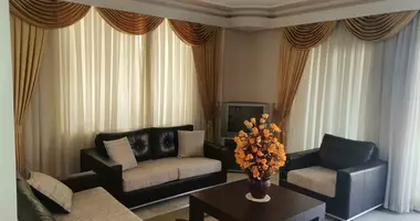 3 room apartment with parking, with swimming pool, with sauna in Alanya, Turkey