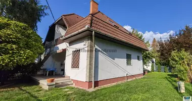 6 room house in Zamardi, Hungary