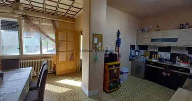 3 room house in Szeremle, Hungary