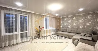 4 room apartment in Bielaviezski, Belarus