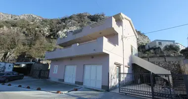 7 bedroom house in Kotor, Montenegro