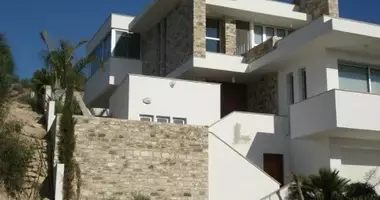 Dom 5 pokojów w Oroklini, Cyprus