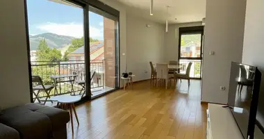 Apartamento 3 habitaciones en Tivat, Montenegro