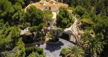 Villa 4 chambres avec Climatiseur, avec Terrasse, avec Cour dans Altea, Espagne