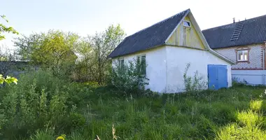 Maison dans Papiarnianski siel ski Saviet, Biélorussie