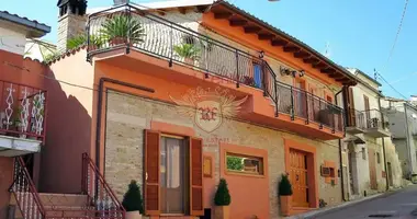 Villa 3 bedrooms in Cermignano, Italy