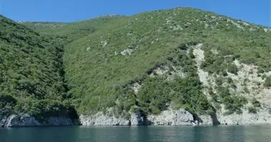 Plot of land in Poros, Greece