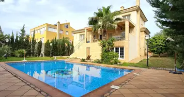 6 bedroom house in Torrevieja, Spain