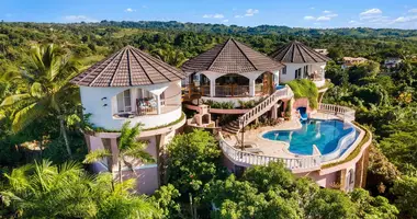 Villa 5 chambres avec Au bord de la plage dans Cotui, République Dominicaine