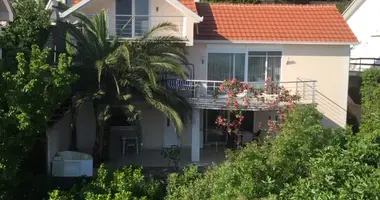 4 bedroom house in Krasici, Montenegro