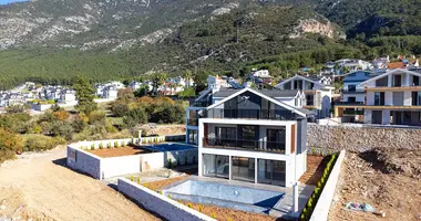 Villa 5 habitaciones con Balcón, con Aire acondicionado, con estacionamiento en Karakecililer, Turquía