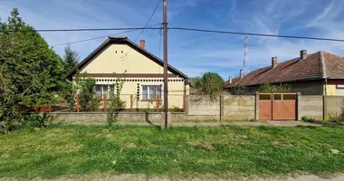 3 room house in Nagybaracska, Hungary