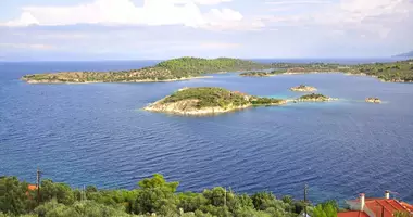 Вилла 10 комнат  с видом на море, с видом на горы, на первой береговой линии в The Municipality of Sithonia, Греция