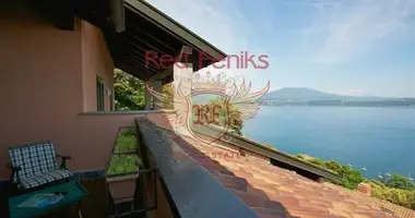 1 bedroom apartment in Belgirate, Italy