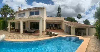 5 bedroom house in Altea, Spain