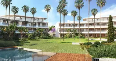 3 bedroom apartment in Estepona, Spain