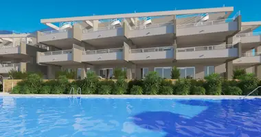 3 bedroom apartment in Estepona, Spain