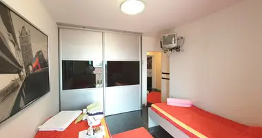 Mieszkanie 3 pokoi w Petrovac, Czarnogóra
