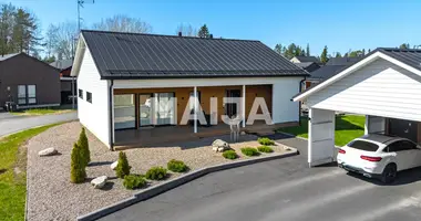 Dom 4 pokoi w Kempele, Finlandia