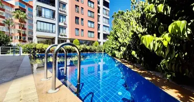 Apartamento 4 habitaciones en Mezitli, Turquía
