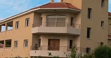 Dom 10 pokojów w Kolossi, Cyprus