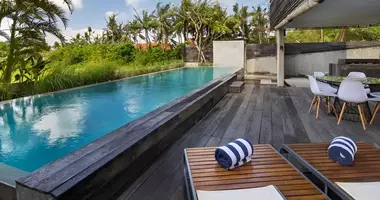 Villa 2 habitaciones con Amueblado, con Terraza, con Piscina en Wana Giri, Indonesia