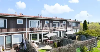 Apartamento 4 habitaciones en Helsinki sub region, Finlandia