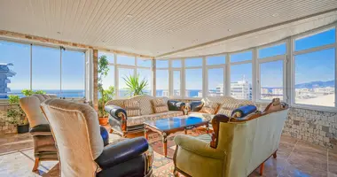 Wohnung 5 zimmer in Mahmutlar, Türkei