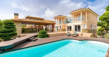 4 bedroom house in Torrevieja, Spain