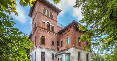 Villa in Casciago, Italy