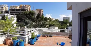 Apartamenty wielopoziomowe 4 pokoi w Durres, Albania