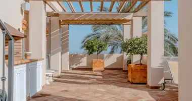 Mieszkanie 3 pokoi w Estepona, Hiszpania