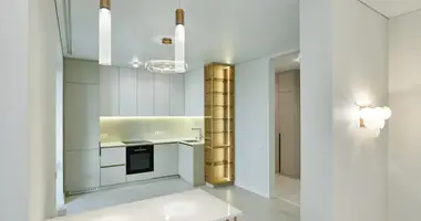 Apartamento 3 habitaciones en Minsk, Bielorrusia