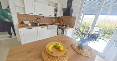 Квартира 3 спальни в Крк, Хорватия