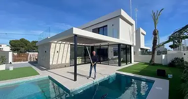 Villa 3 chambres avec Balcon, avec Climatiseur, avec parkovka dans La Zenia, Espagne