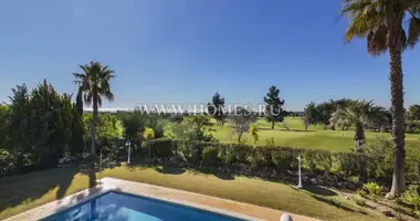 Villa  mit Möbliert, mit Klimaanlage, mit Stadtzentrum in Quarteira, Portugal